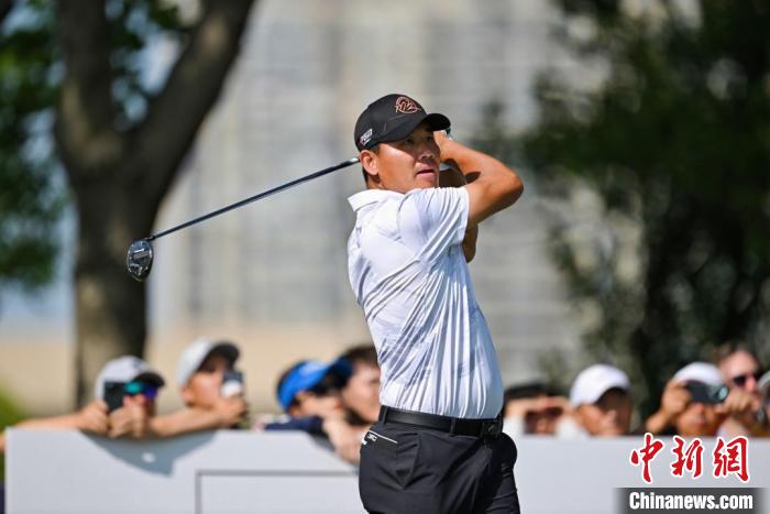 吴阿顺时隔十年再夺沃尔沃中国公开赛冠军