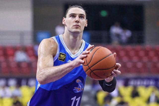 山东男篮紧急补强引援 斯蒂尔加盟或成克里斯替